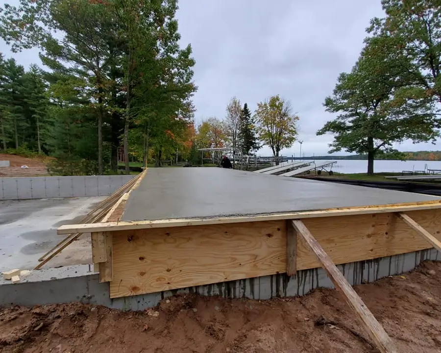 излята плоча-фундамент